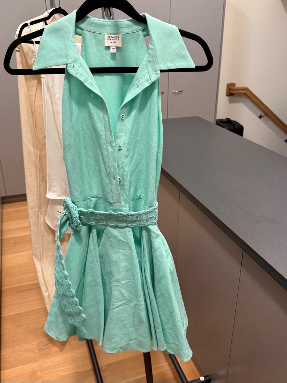HEMANT & NANDITA Mint Green Sleeveless Collared Dress